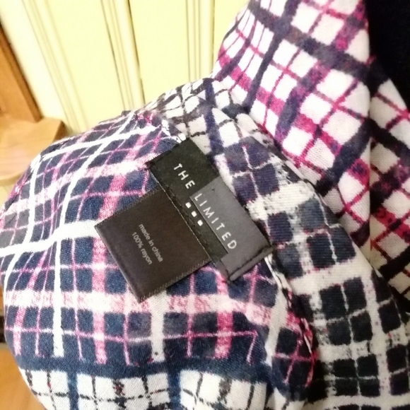 The Limited 100% Rayon Plaid Scarf - Picture 3 of 6